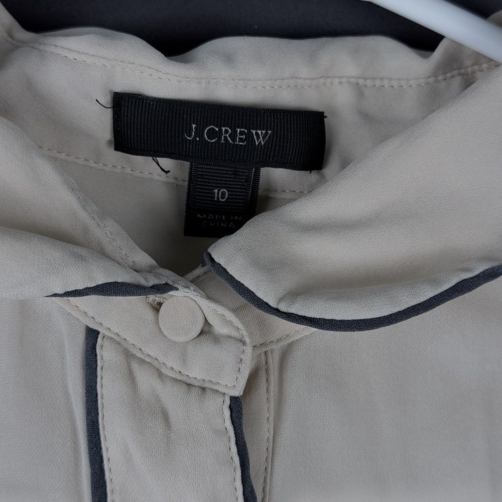 J.Crew Beige/Black Silk Collared Button-Down Blouse 10 Long Sleeve Pocket - Picture 3 of 11